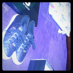 G by guess shoes